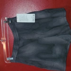 Medium- Lululemon pace breaker short 7" *LL